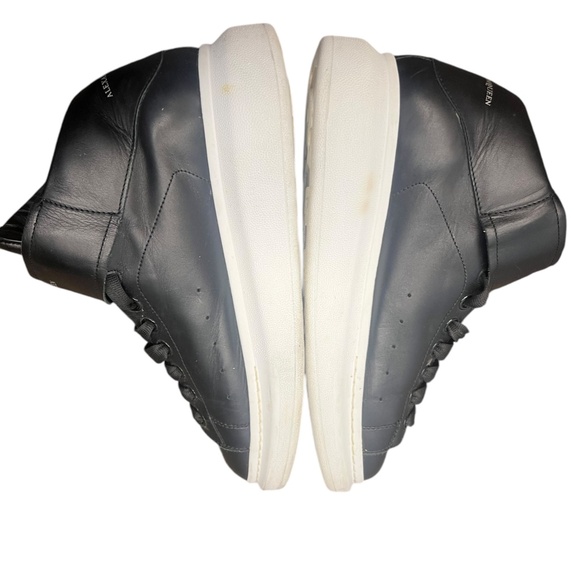 Alexander McQueen main image 4